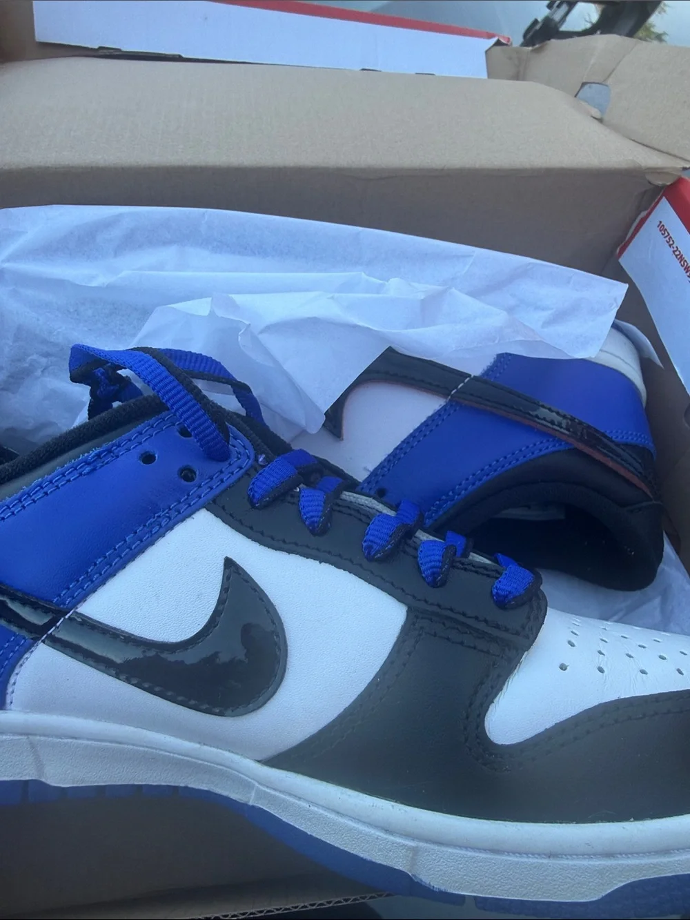 Boy Black, White & Blue Low-Top Sneakers
